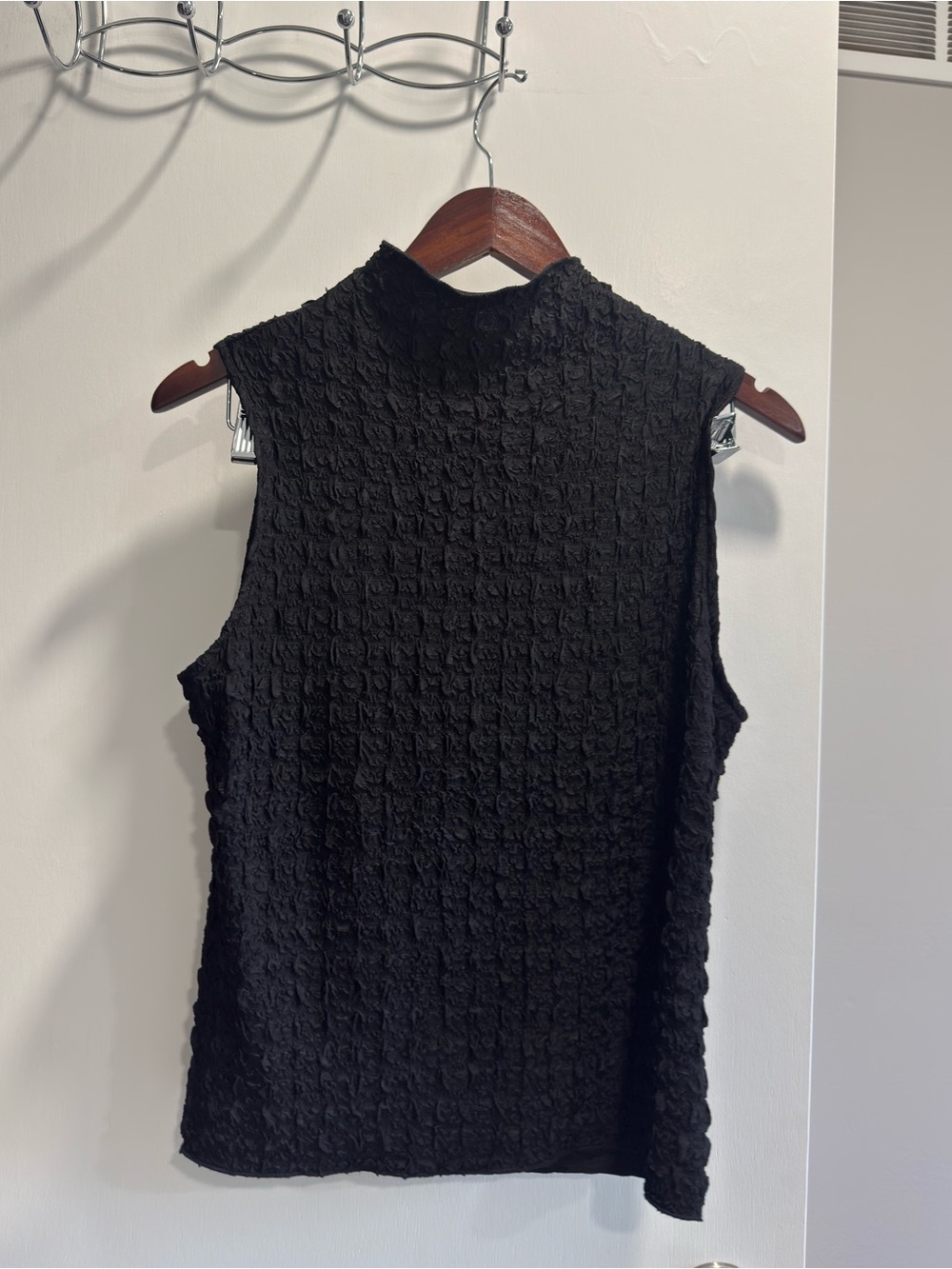 EDIT by Jason Wu Plissé Puckered Mock Neck Sleeveless Top - Size L